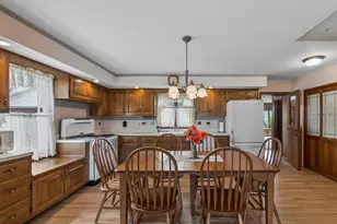 11624 S Ridgeland Ave, Worth, IL 60482 - Photo 14