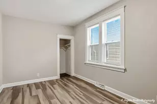 937 N County St, Waukegan, IL 60085 - Photo 4