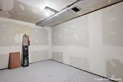 937 N County Street, Waukegan, IL 60085 - Photo 22
