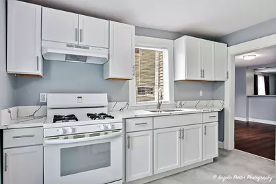 937 N County Street, Waukegan, IL 60085 - Photo 6
