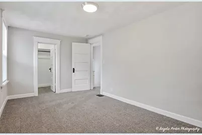 937 N County Street, Waukegan, IL 60085 - Photo 8