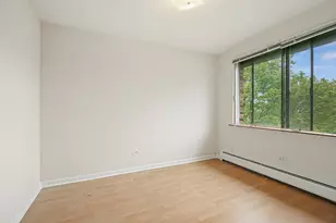 940 E Old Willow Rd, Prospect Heights, IL 60070 - Photo 12