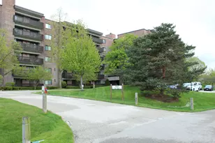 920 Vose Dr, Gurnee, IL 60031 - Photo 2