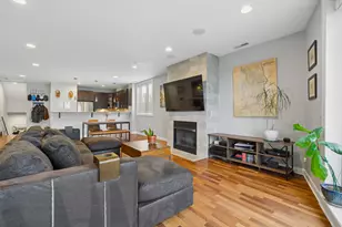 1633 N Clybourn Ave, Chicago, IL 60614 - Photo 12