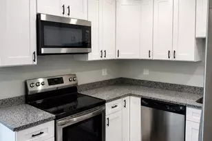 10152 S 84th Terrace, Palos Hills, IL 60465 - Photo 4