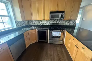 733 Dobson St, Evanston, IL 60202 - Photo 6
