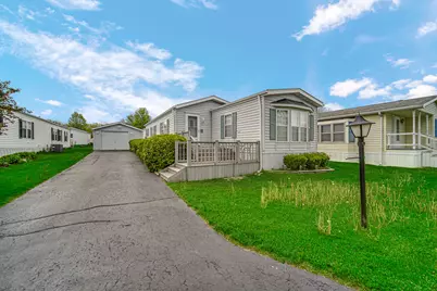 633 Mohawk Trail, Marengo, IL 60152 - Photo 1