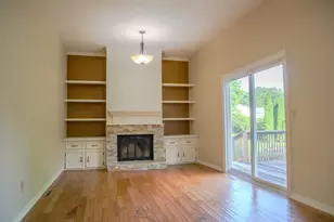 1207 W Dianne Ln, Mahomet, IL 61853 - Photo 2