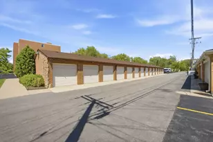 255 S West Ave, Elmhurst, IL 60126 - Photo 20