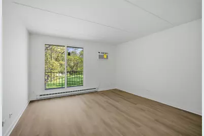 255 S West Avenue #310, Elmhurst, IL 60126 - Photo 8