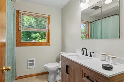 430 E Dent Street, Gilman, IL 60938 - Photo 18