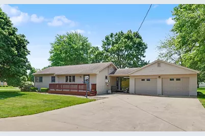 430 E Dent Street, Gilman, IL 60938 - Photo 1