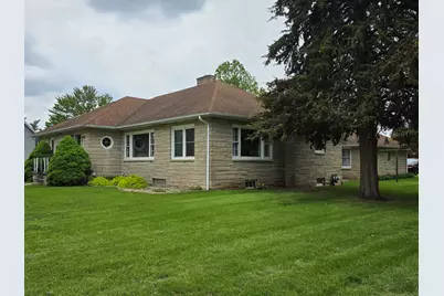 209 W 2nd Street, Prophetstown, IL 61277 - Photo 2