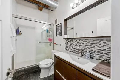225 W Huron Street #419, Chicago, IL 60654 - Photo 14