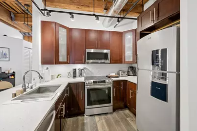 225 W Huron Street #419, Chicago, IL 60654 - Photo 10