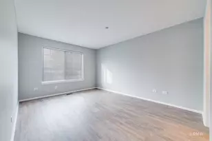 460 Mayflower Ln, Bartlett, IL 60103 - Photo 16
