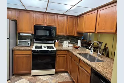 10700 S Washington Street #301, Oak Lawn, IL 60453 - Photo 8