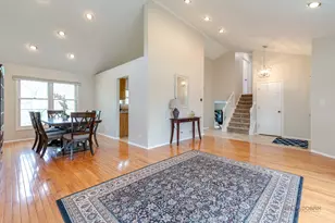 130 Newfield Ct, Buffalo Grove, IL 60089 - Photo 6