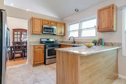 130 Newfield Court, Buffalo Grove, IL 60089 - Photo 8