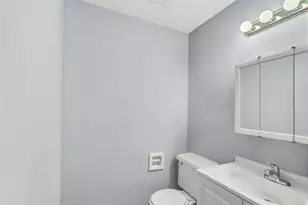 191 N Waters Edge Dr, Glendale Heights, IL 60139 - Photo 6