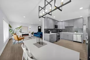 3816 Howard St, Skokie, IL 60076 - Photo 8