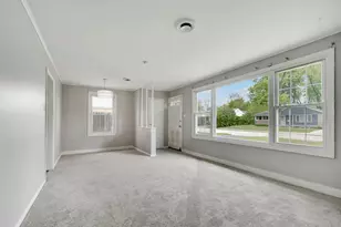 273 Mohawk St, Park Forest, IL 60466 - Photo 2