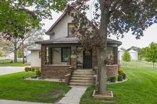205 W 6th St, Aroma Park, IL 60910 - Photo 2