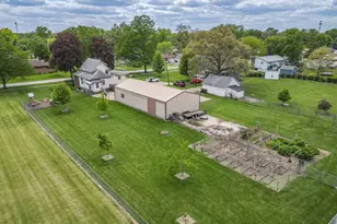 205 W 6th St, Aroma Park, IL 60910 - Photo 46