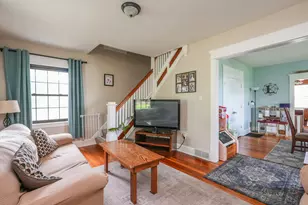 205 W 6th St, Aroma Park, IL 60910 - Photo 8