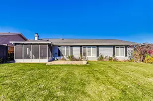 1145 Nottingham Ln, Hoffman Estates, IL 60169 - Photo 34