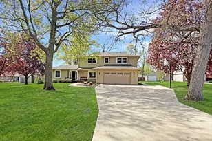 2711 Royal Oaks Dr, Freeport, IL 61032 - Photo 44