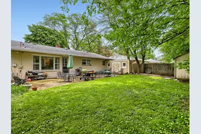 9308 Karlov Avenue, Skokie, IL 60076 - Photo 20