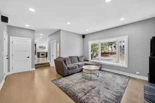 24 W Berkley Dr, Arlington Heights, IL 60004 - Photo 26