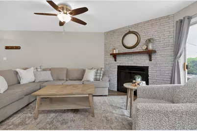 7040 Remington Court #101, Woodridge, IL 60517 - Photo 4