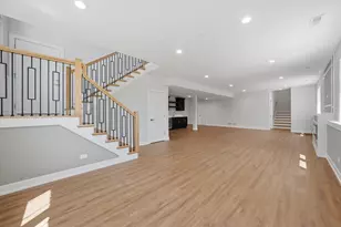 8011 S Oconto Ave, Bridgeview, IL 60455 - Photo 20