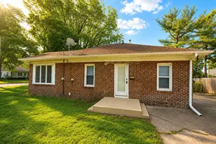 912 N Wasson St, Streator, IL 61364 - Photo 1