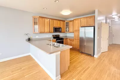 930 Case Street, Naperville, IL 60563 - Photo 6