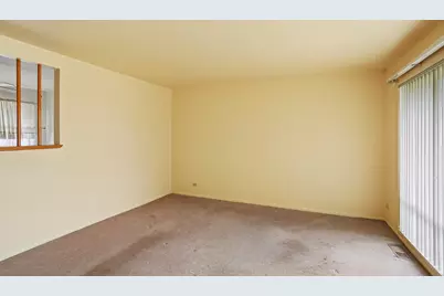 7025 Saratoga Drive, Bridgeview, IL 60455 - Photo 2
