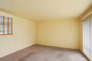 7025 Saratoga Dr, Bridgeview, IL 60455 - Photo 2