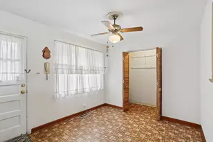7025 Saratoga Dr, Bridgeview, IL 60455 - Photo 6