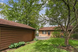 7025 Saratoga Dr, Bridgeview, IL 60455 - Photo 14