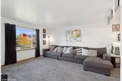 592 Farmview Court, University Park, IL 60484 - Photo 2