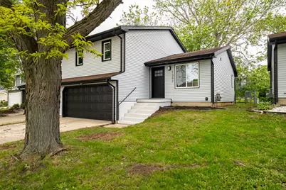 1307 Bancroft Drive, Bloomington, IL 61704 - Photo 4