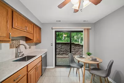 1863 Portsmouth Drive #11-4B, Lisle, IL 60532 - Photo 12
