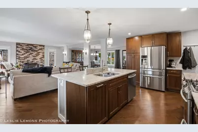 8248 Middlebury Avenue, Woodridge, IL 60517 - Photo 10