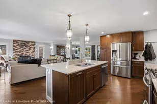 8248 Middlebury Ave, Woodridge, IL 60517 - Photo 10