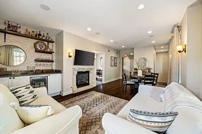 3435 W Belmont Avenue #1S, Chicago, IL 60618 - Photo 2