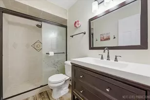 138 N Calhoun St, Aurora, IL 60505 - Photo 16