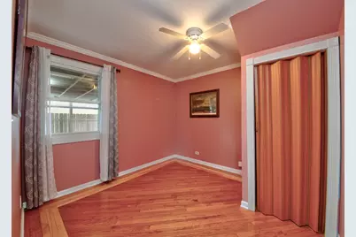 2659 Eisenhower Drive, Des Plaines, IL 60018 - Photo 12