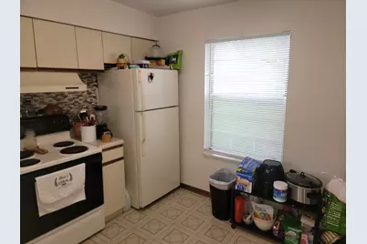 1744 Eastwood Court #1, Schaumburg, IL 60195 - Photo 8